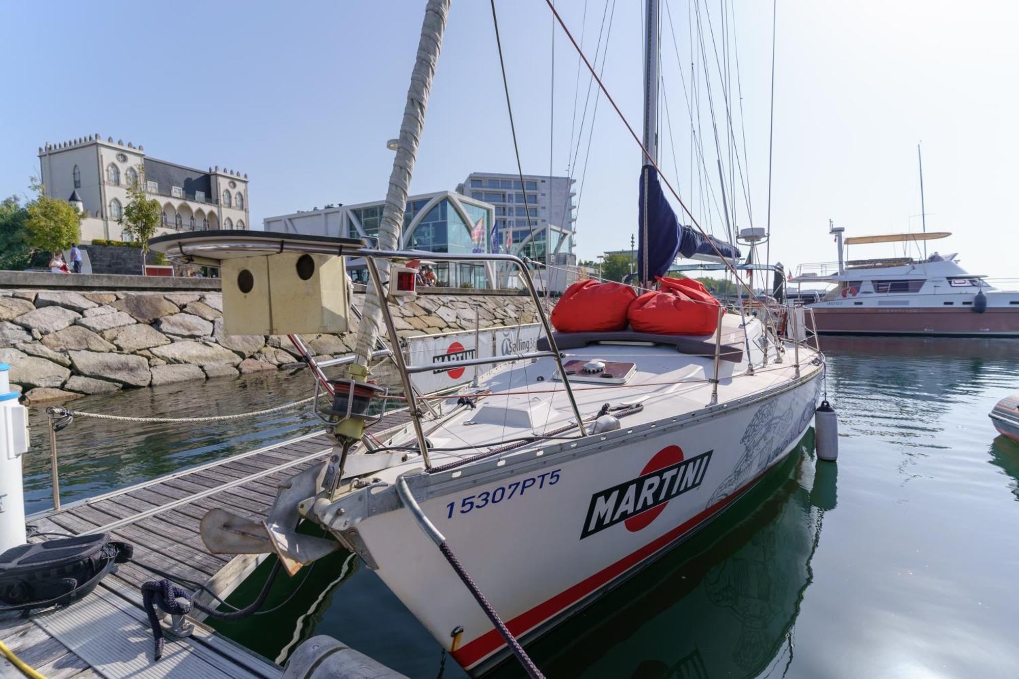 Отель Sailing 360 Night On Board Experience Вила-Нова-ди-Гая Экстерьер фото